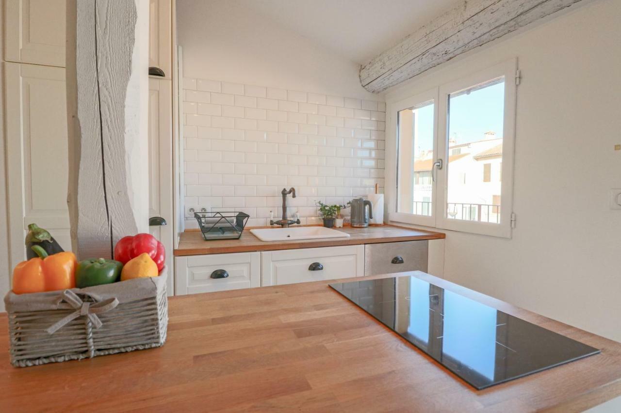 Clt - Unique Duplex & Terrace On The Provencal Market Антиб Екстериор снимка